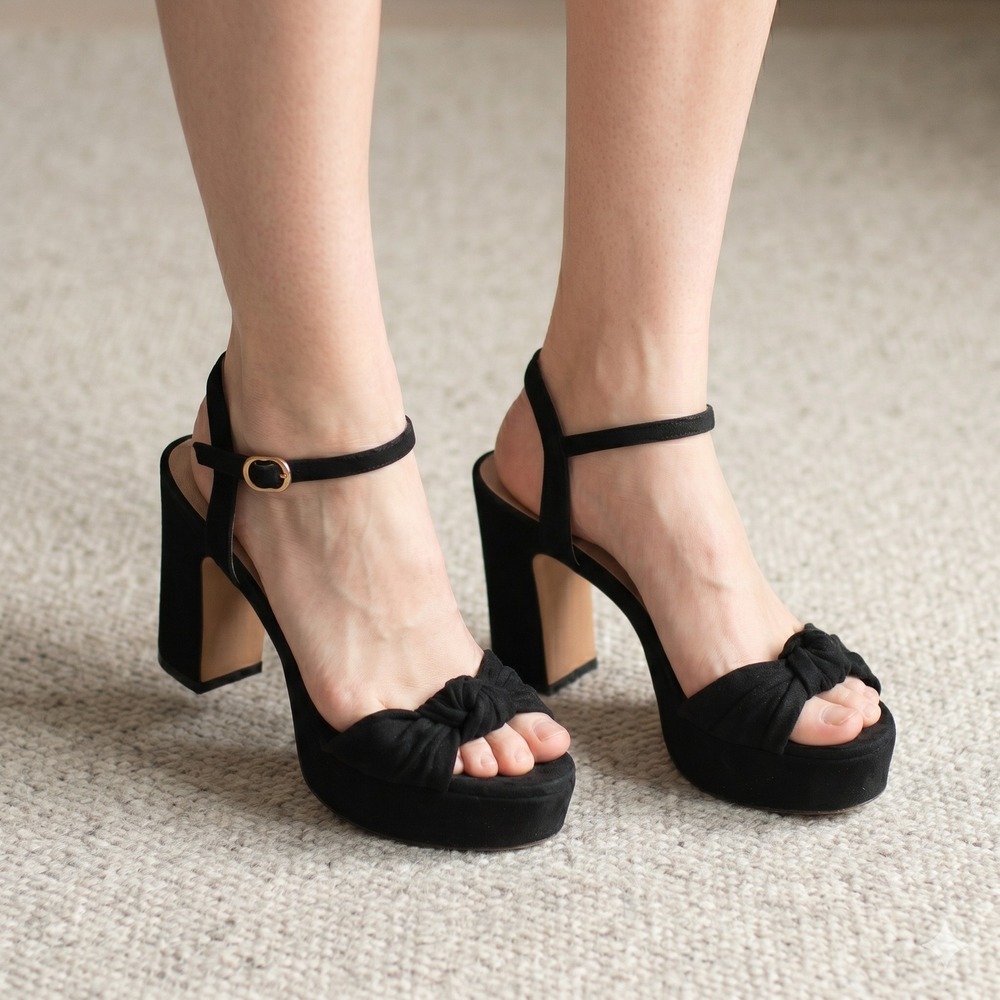 Stuart Weitzman Mirri Knotted Block Sandals Womens 7 Black Suede‎ Platform Chic